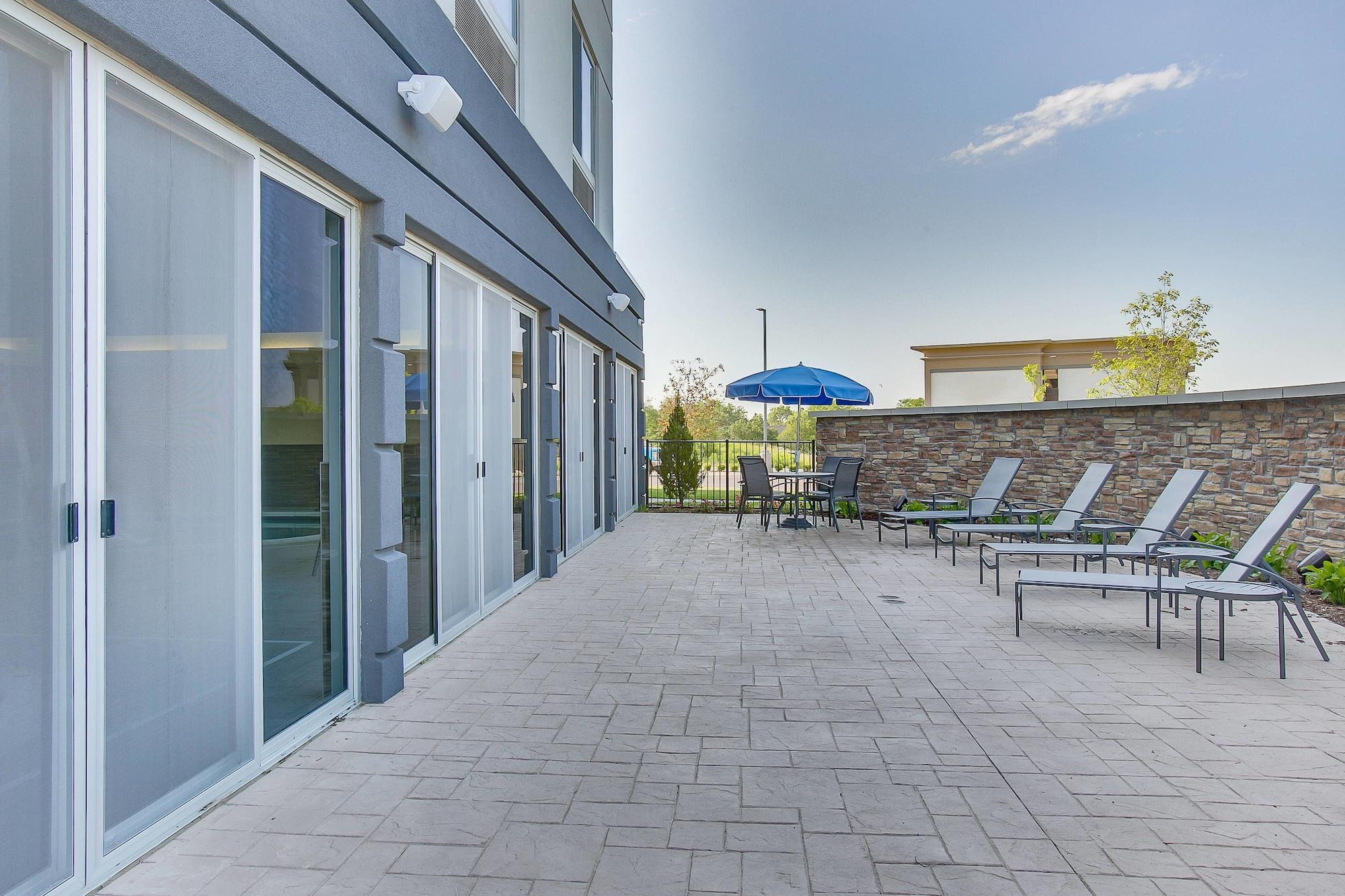 Fairfield Inn & Suites By Marriott Wichita East Exteriör bild