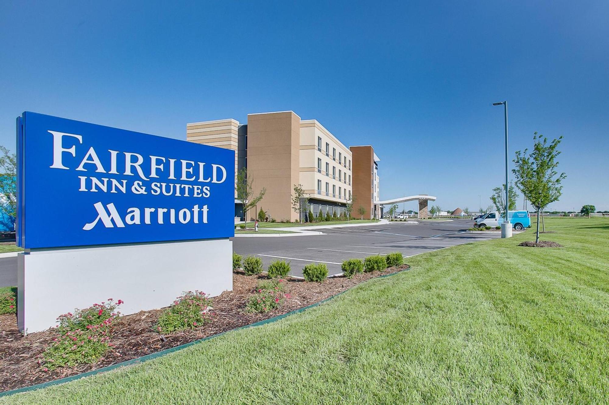 Fairfield Inn & Suites By Marriott Wichita East Exteriör bild