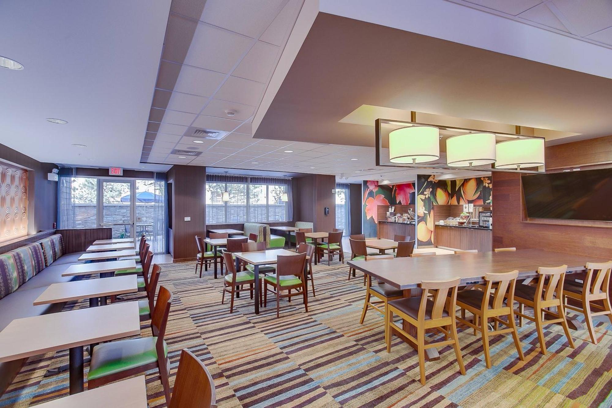 Fairfield Inn & Suites By Marriott Wichita East Exteriör bild